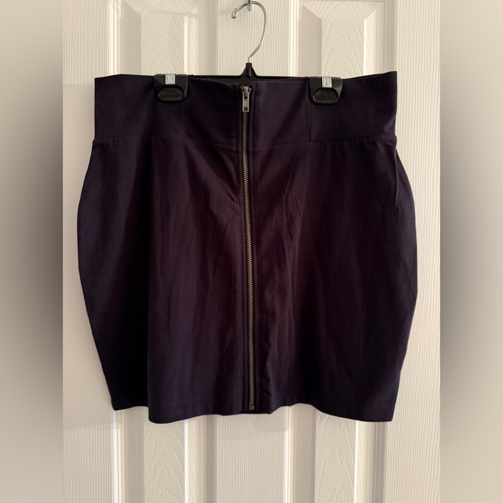 NWT Material Girl Zippered Mini Skirt